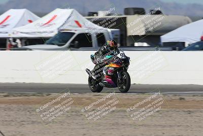 media/Oct-05-2025-CVMA (Sun) [[beeef4f201]]/Race 2-Supersport Middleweight/